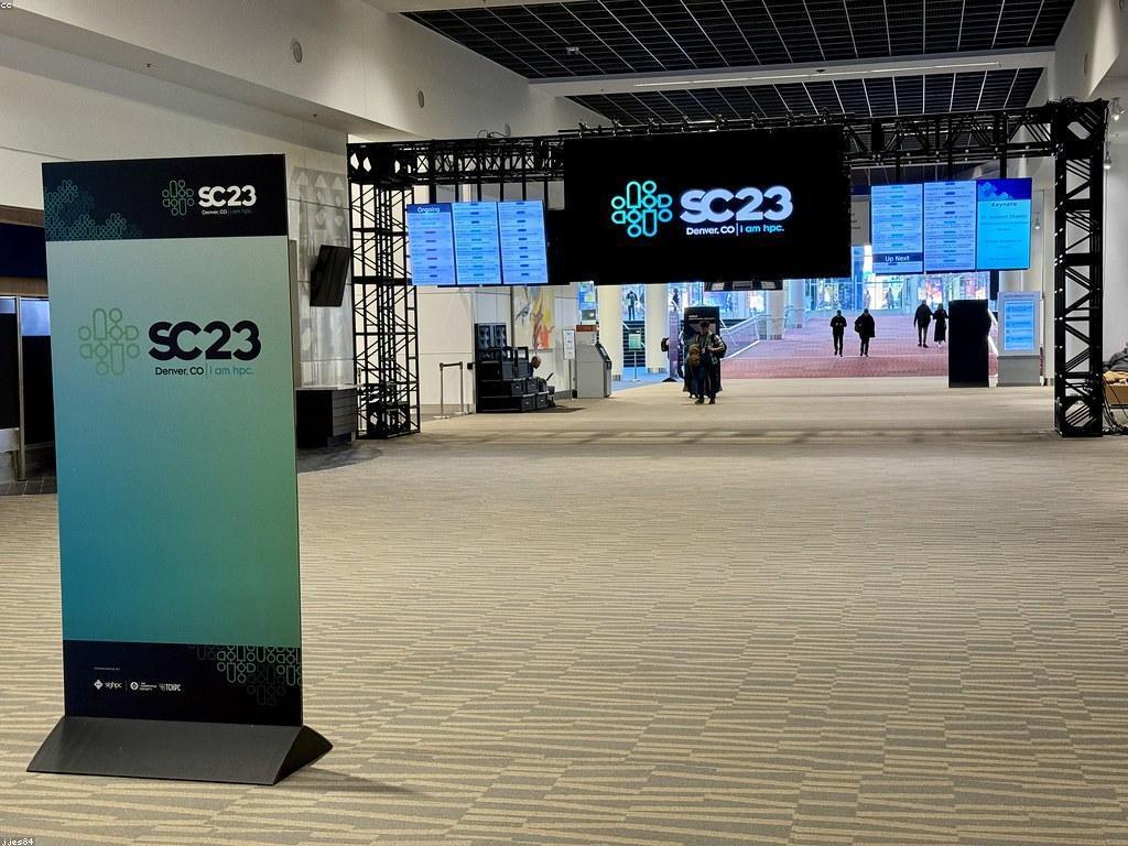 ការយល់ដឹងអំពីយូអេសអេ និងសេវាកម្មសម្រាប់អាជីវកម្មរបស់អ្នក